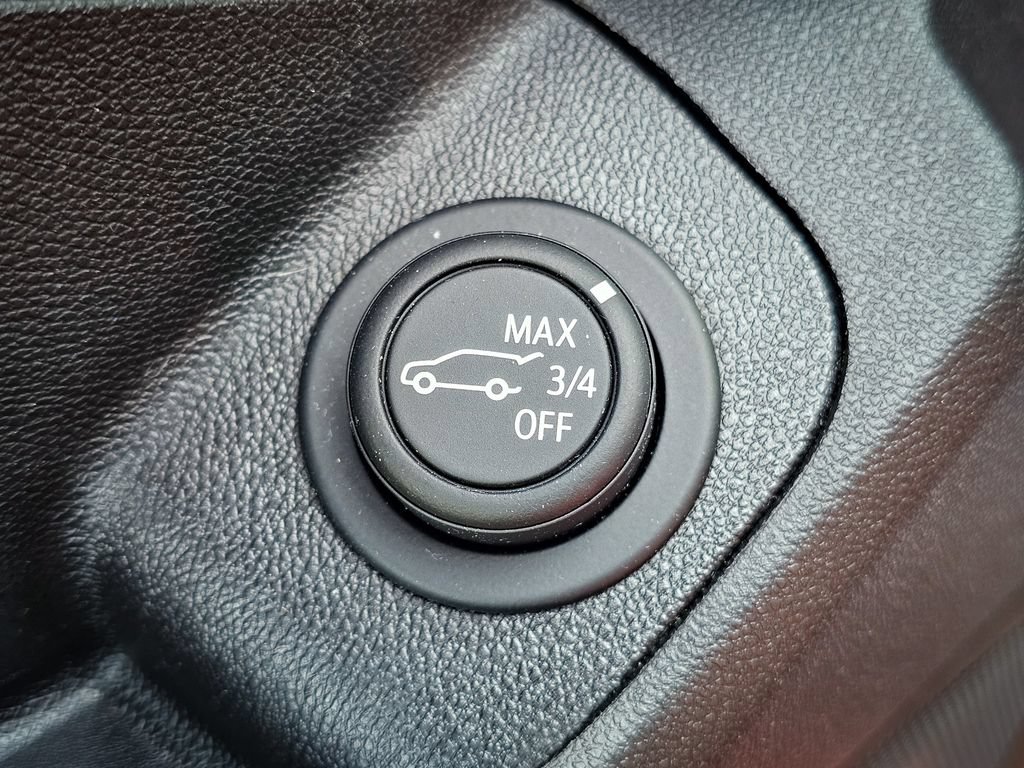 Used 2023 GMC Terrain SLE w/ Driver Convenience Package AWD/4WD image 12