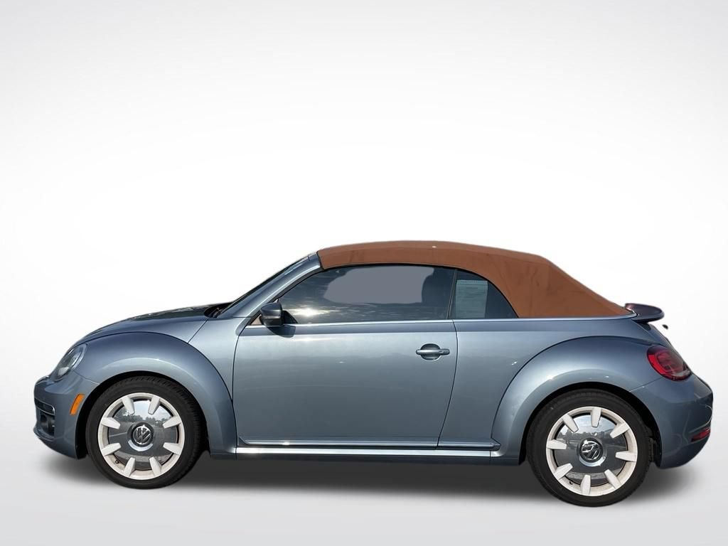Used 2019 Volkswagen Beetle 2.0T Final Edition SEL FWD image 2