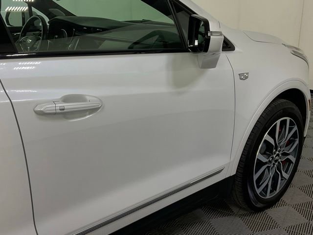 Certified 2023 Cadillac XT5 Sportv w/ Technology Package image 7