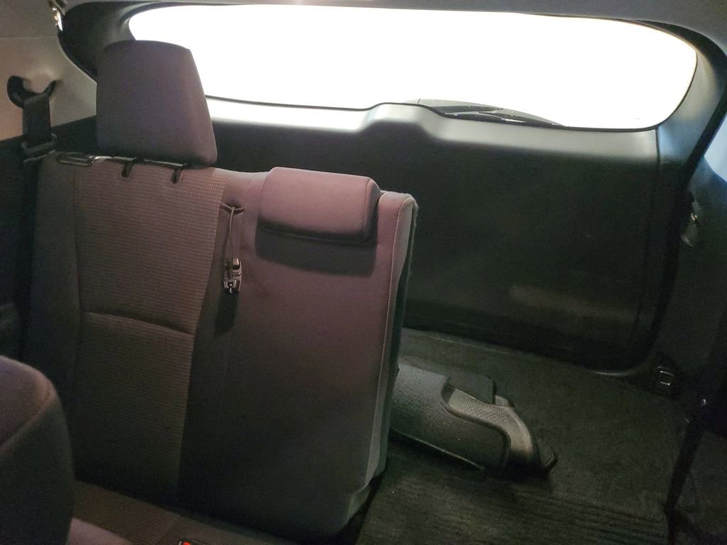 Used 2023 Toyota Highlander LE image 14