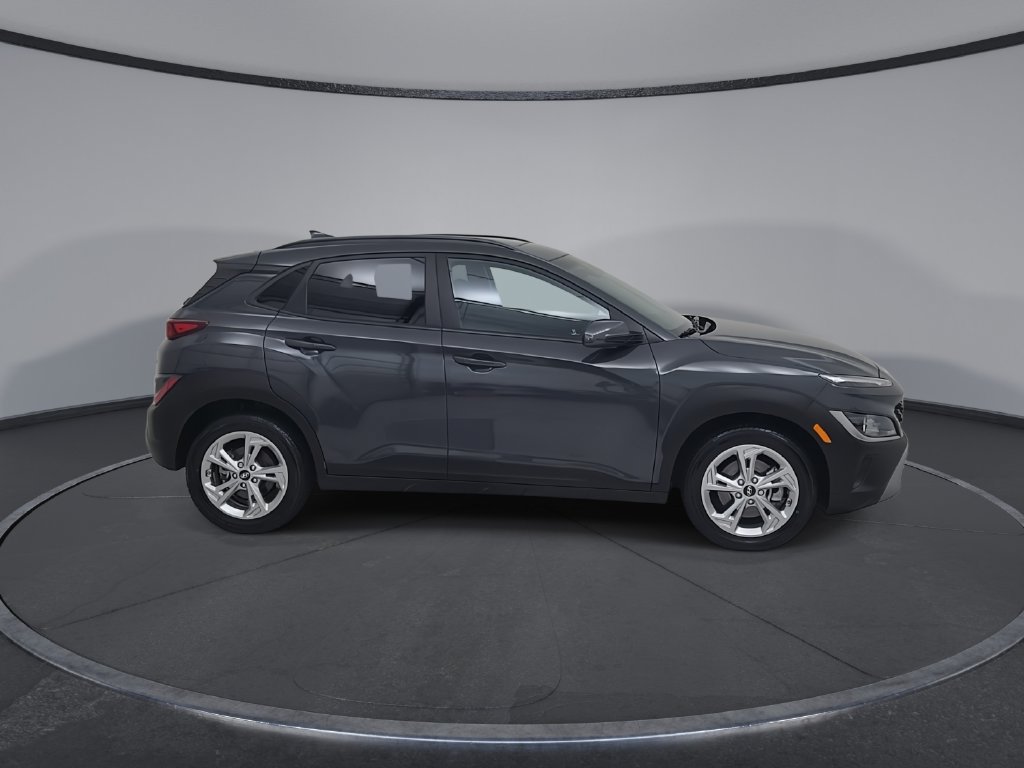 Used 2023 Hyundai Kona SEL w/ Convenience Package AWD/4WD image 18
