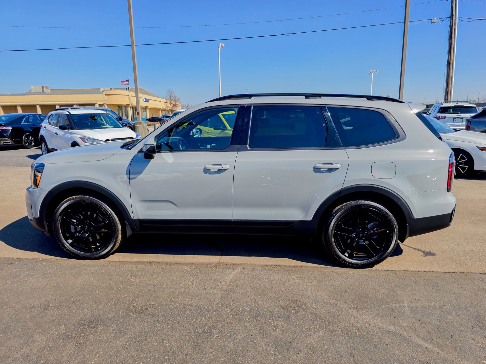 Used 2025 Kia Telluride EX X-Line image 13