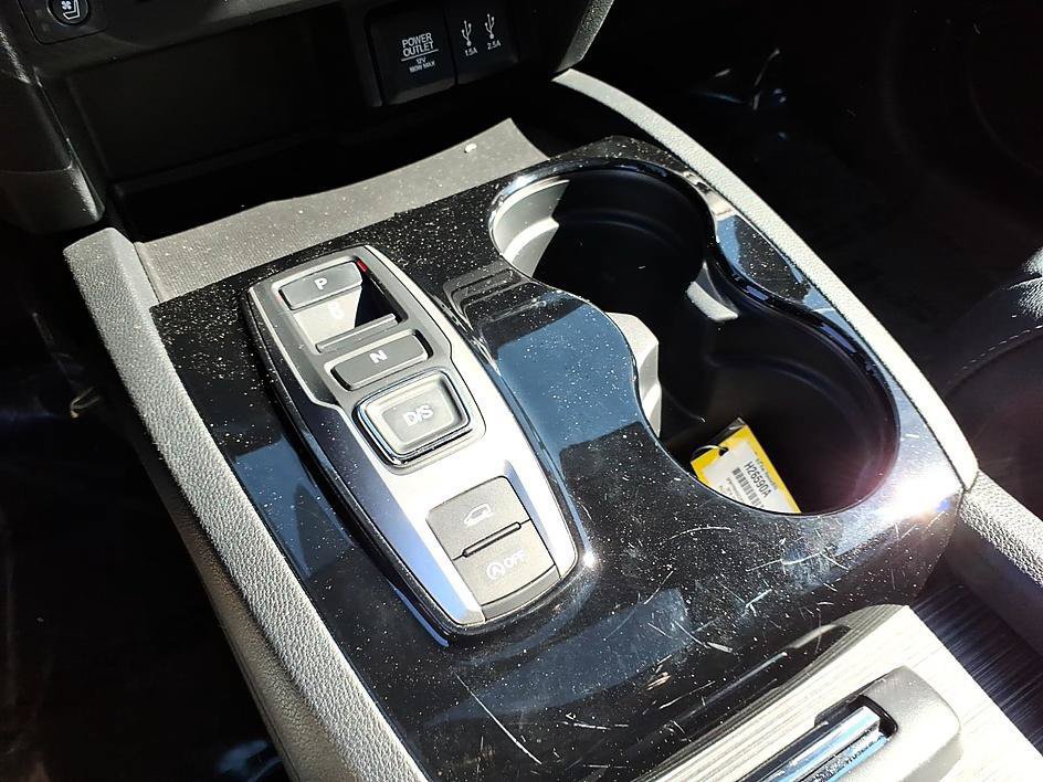 Used 2016 Honda Pilot Elite image 28