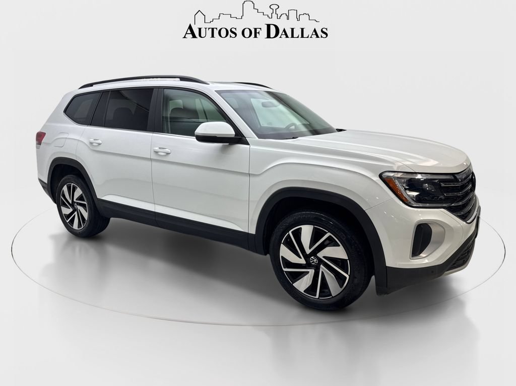 Used 2024 Volkswagen Atlas SE w/ Panoramic Sunroof Package FWD image 5
