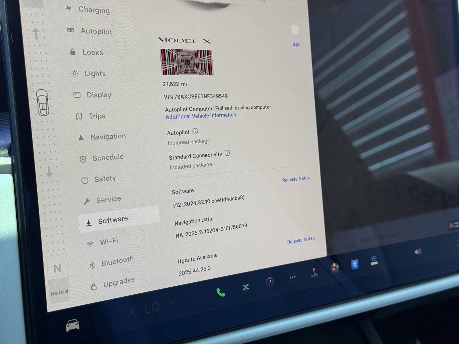 Used 2022 Tesla Model X Plaid image 23