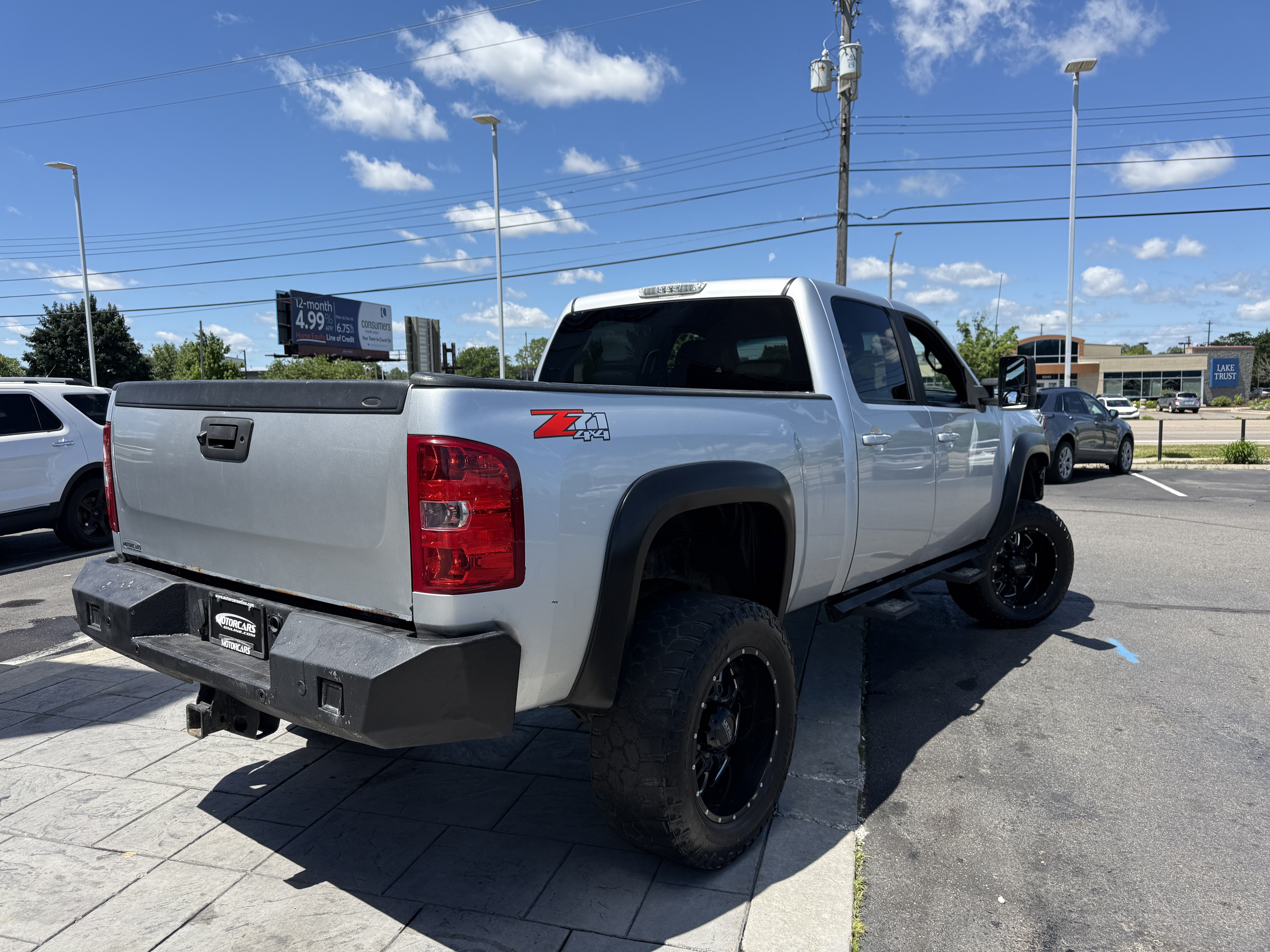 Used 2014 Chevrolet Silverado 2500 LT w/ Z71 Appearance Package AWD/4WD image 6