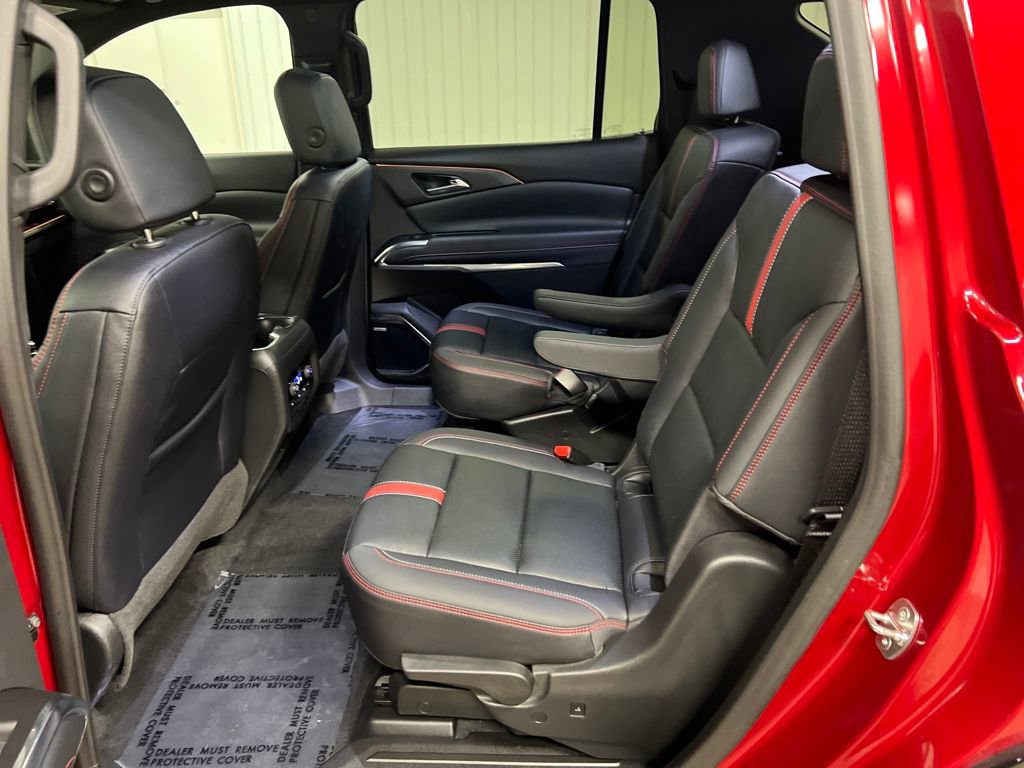 Used 2024 Chevrolet Traverse RS w/ LPO, Floor Liner Package image 14