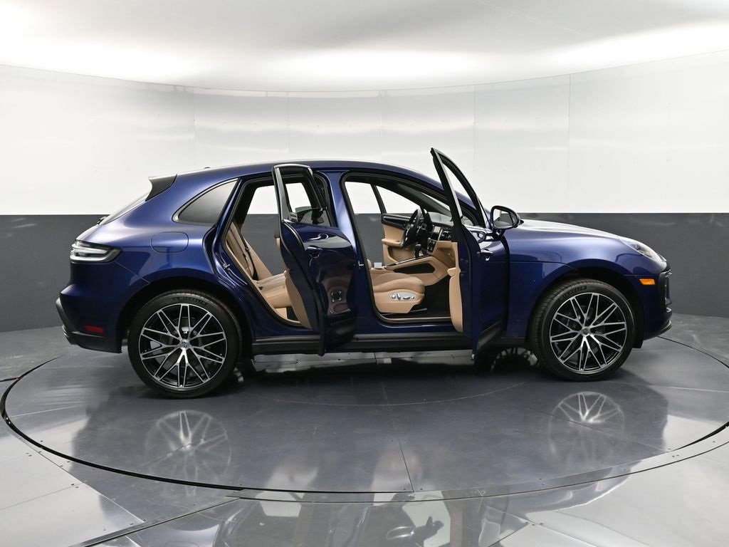 New 2026 Porsche Macan image 36