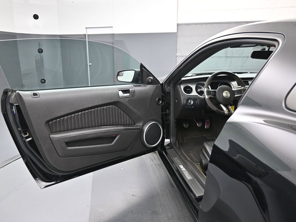 Used 2014 Ford Mustang Shelby GT500 w/ Equipment Group 821A image 8