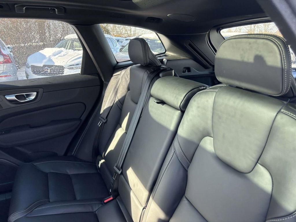 New 2026 Volvo XC60 T8 Ultra w/ Protection Package Premier image 25
