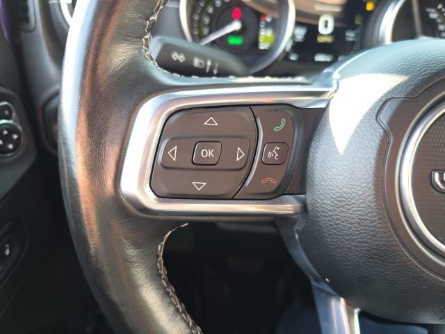 Used 2023 Jeep Wrangler Unlimited Sahara w/ Cold Weather Group image 18