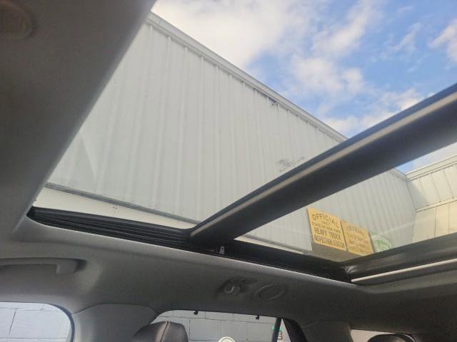 Used 2021 Ford Explorer Limited w/ Equipment Group 301A image 16