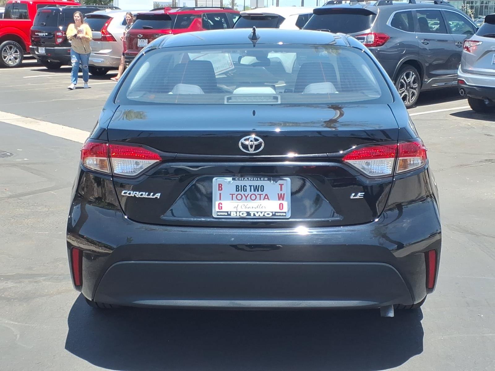 Certified 2025 Toyota Corolla LE FWD image 5