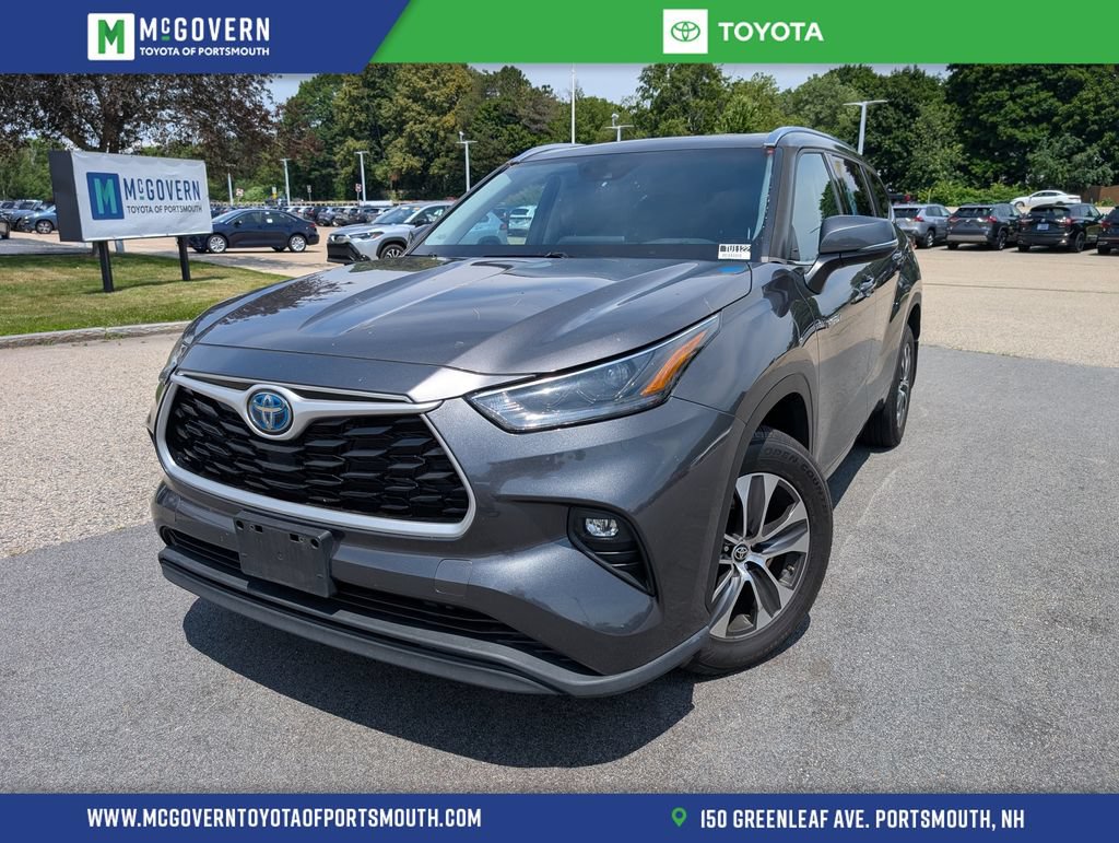 Used 2021 Toyota Highlander XLE