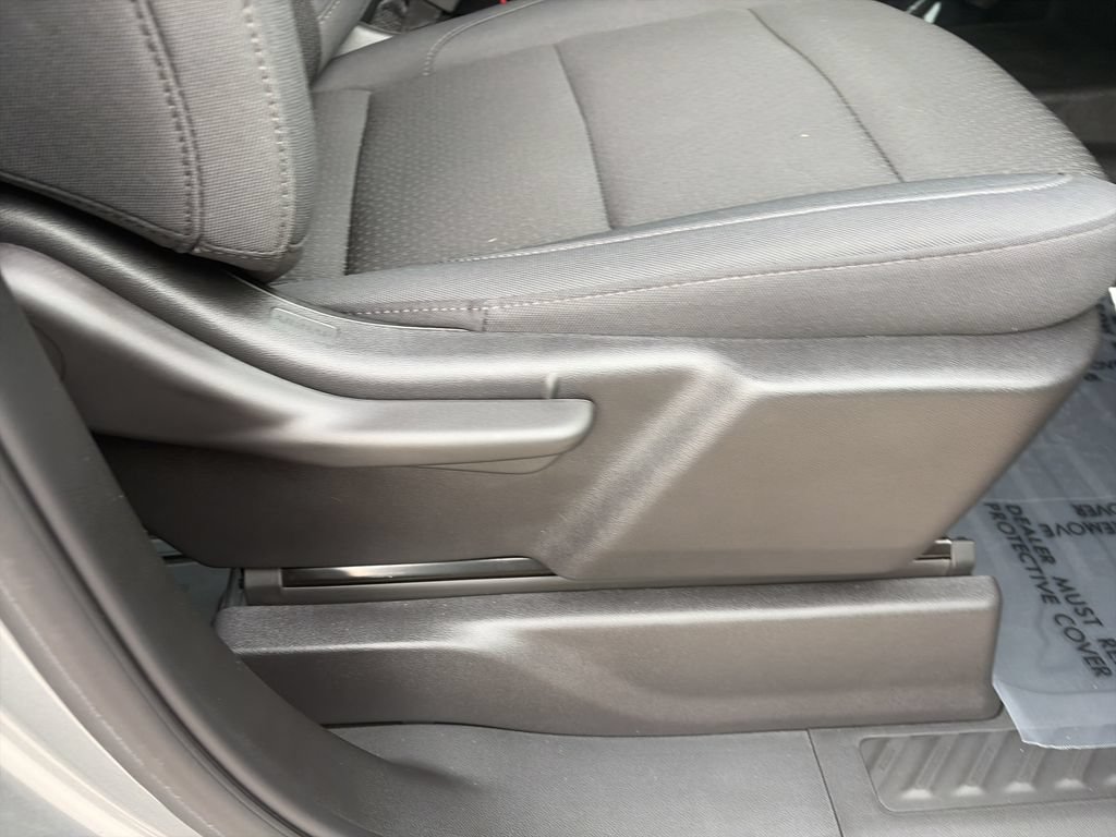 Used 2025 Chevrolet Silverado 1500 W/T AWD/4WD image 30