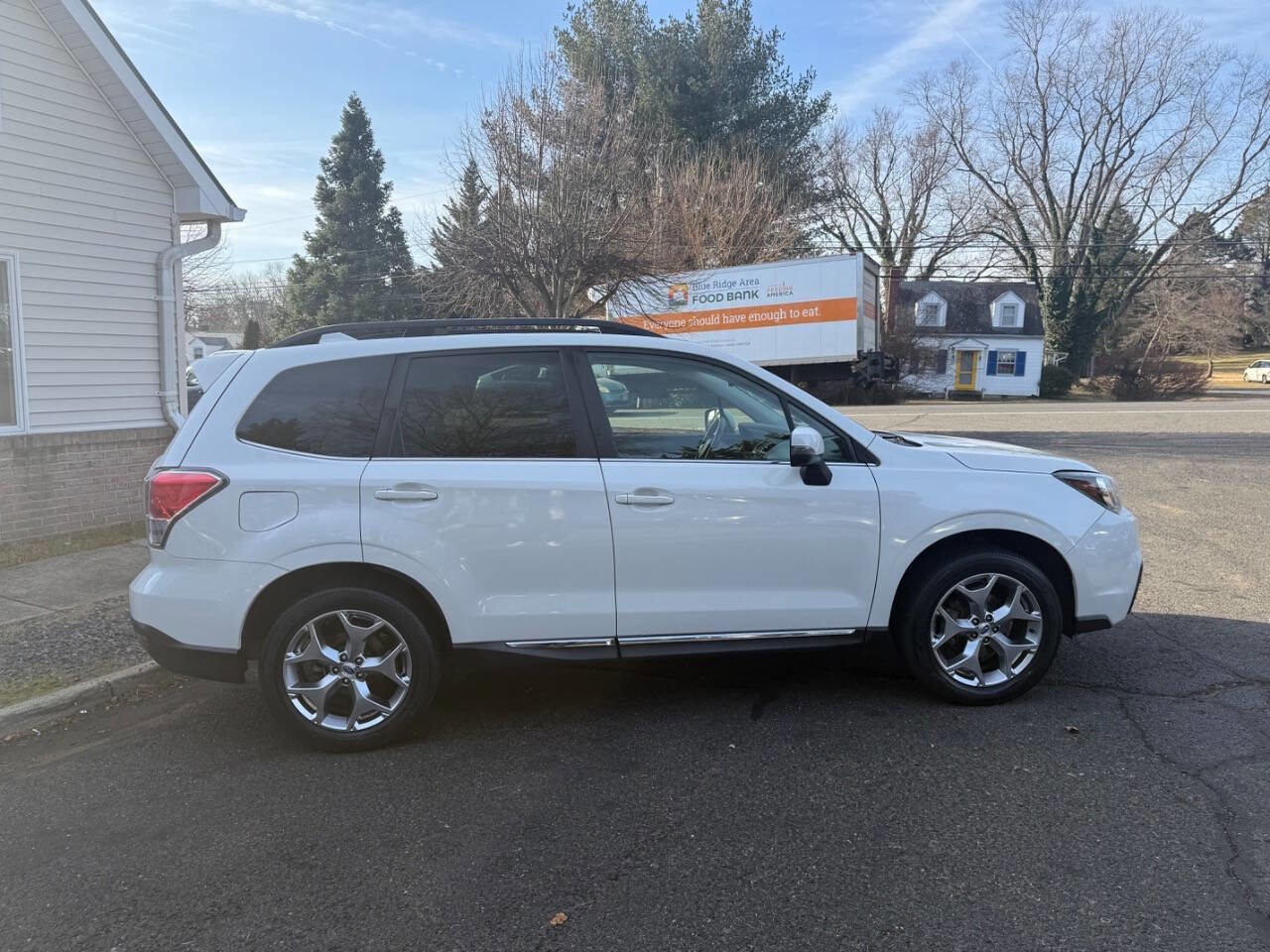 Used 2018 Subaru Forester 2.5i Touring image 9