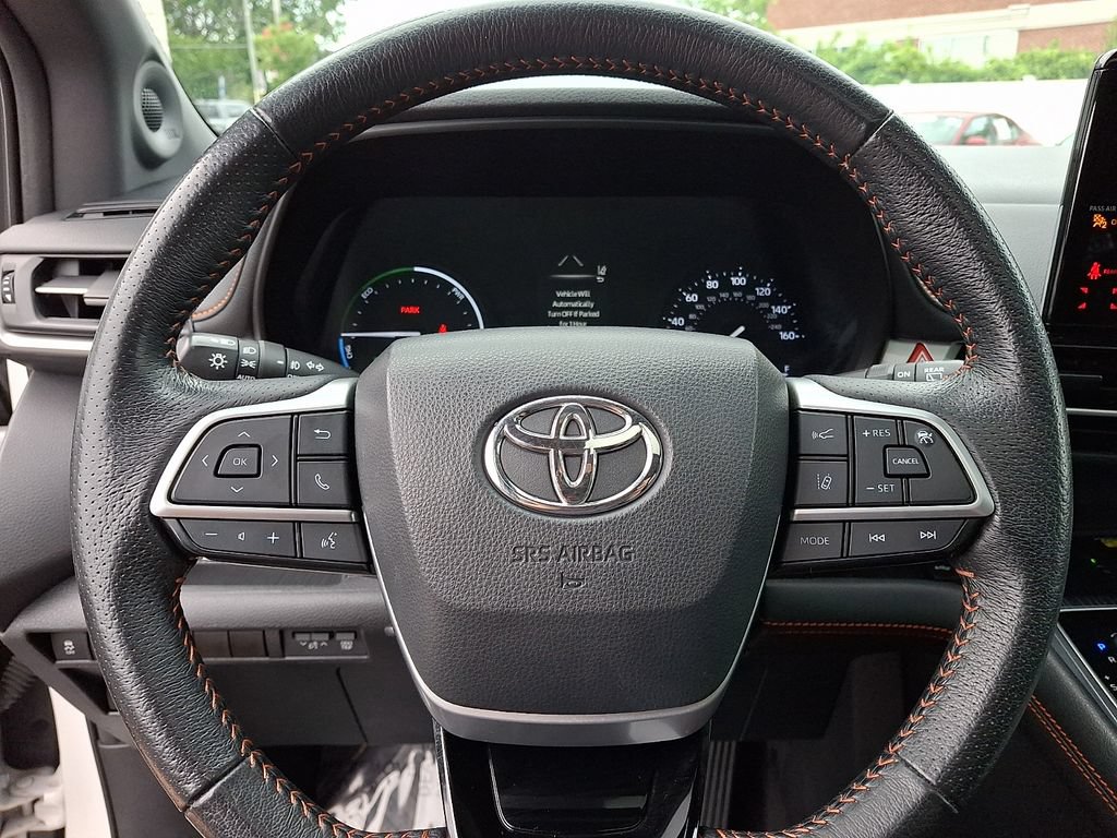 Certified 2021 Toyota Sienna XSE w/ XSE Plus Package AWD/4WD image 21