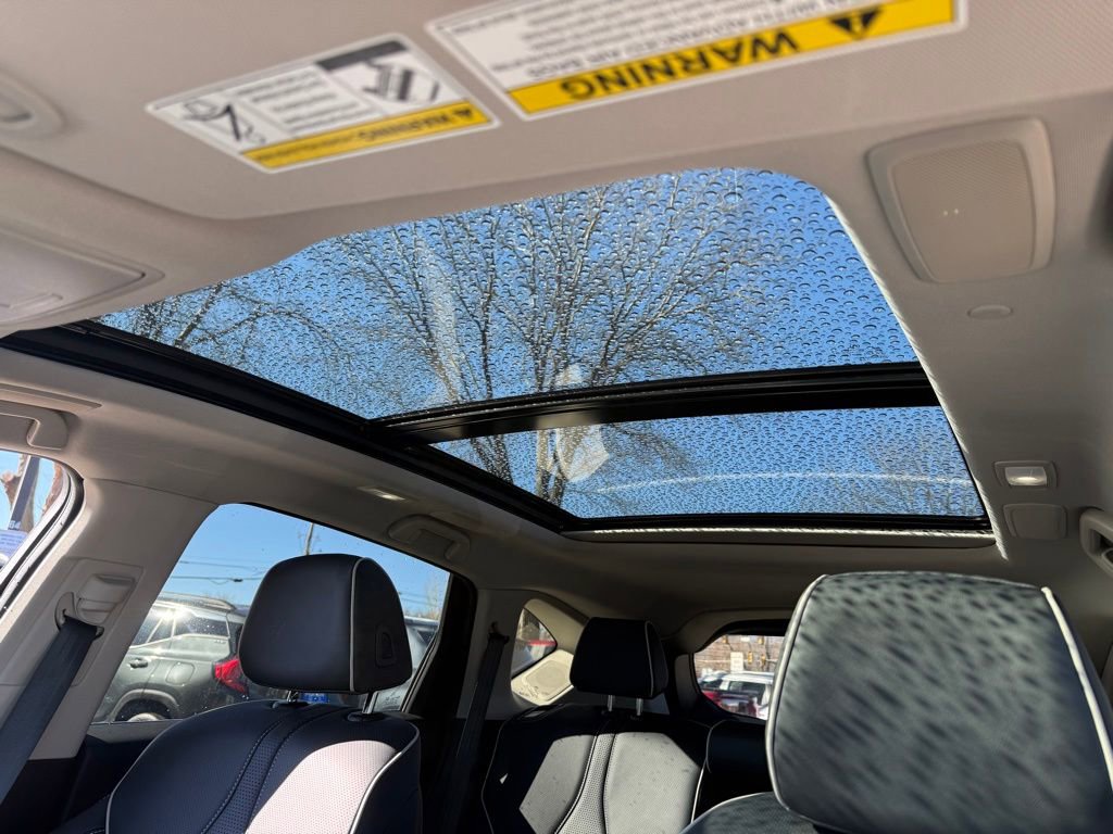 Certified 2025 Acura RDX SH-AWD w/ Advance Package image 28