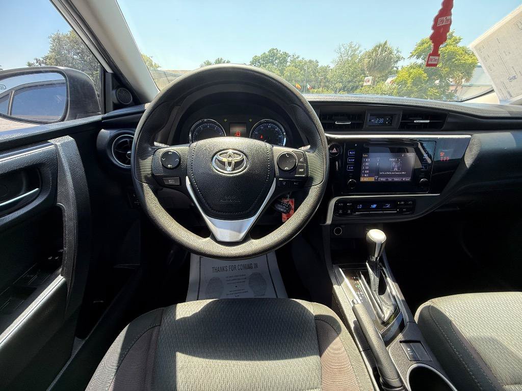 Used 2019 Toyota Corolla LE FWD image 12