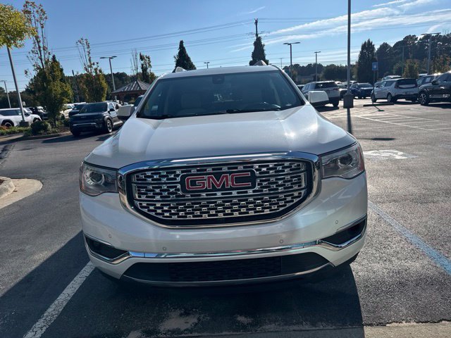 Used 2019 GMC Acadia Denali w/ Technology Package FWD image 8
