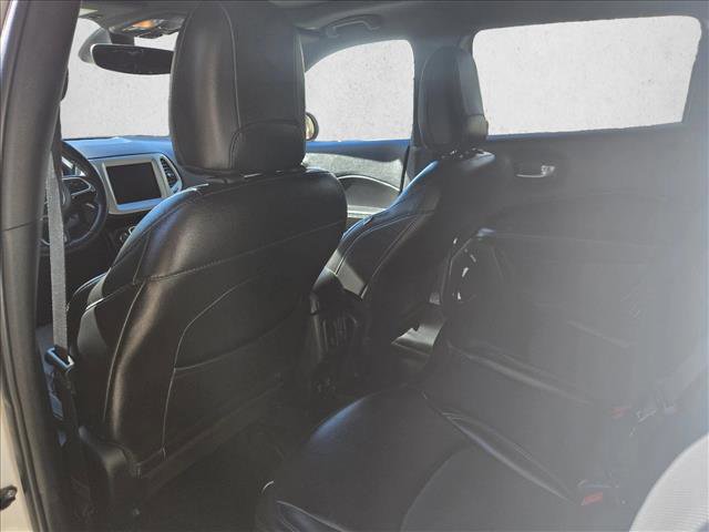 Used 2021 Jeep Compass Latitude w/ Sun and Sound Group image 12