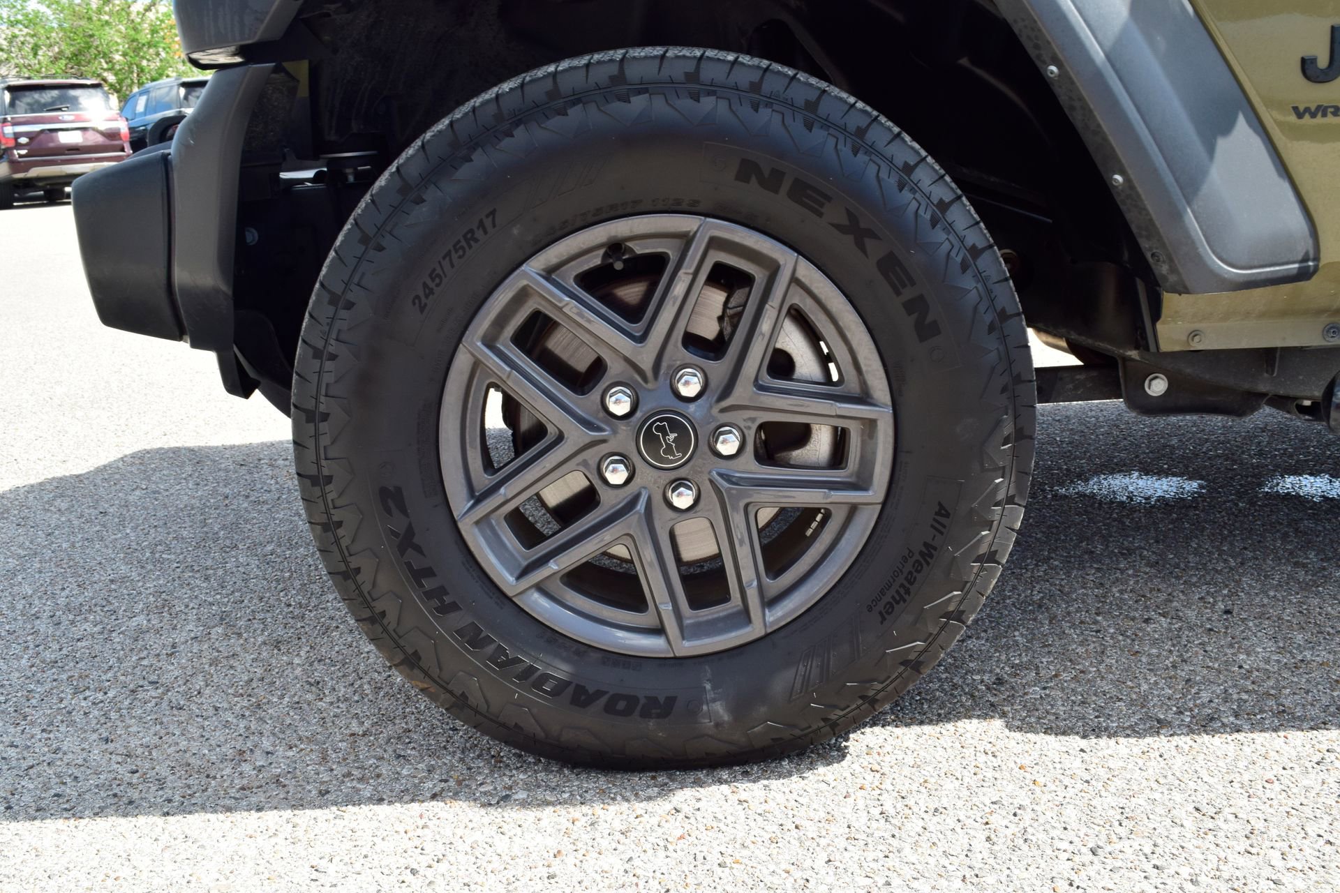 Used 2025 Jeep Wrangler Sport S AWD/4WD image 22