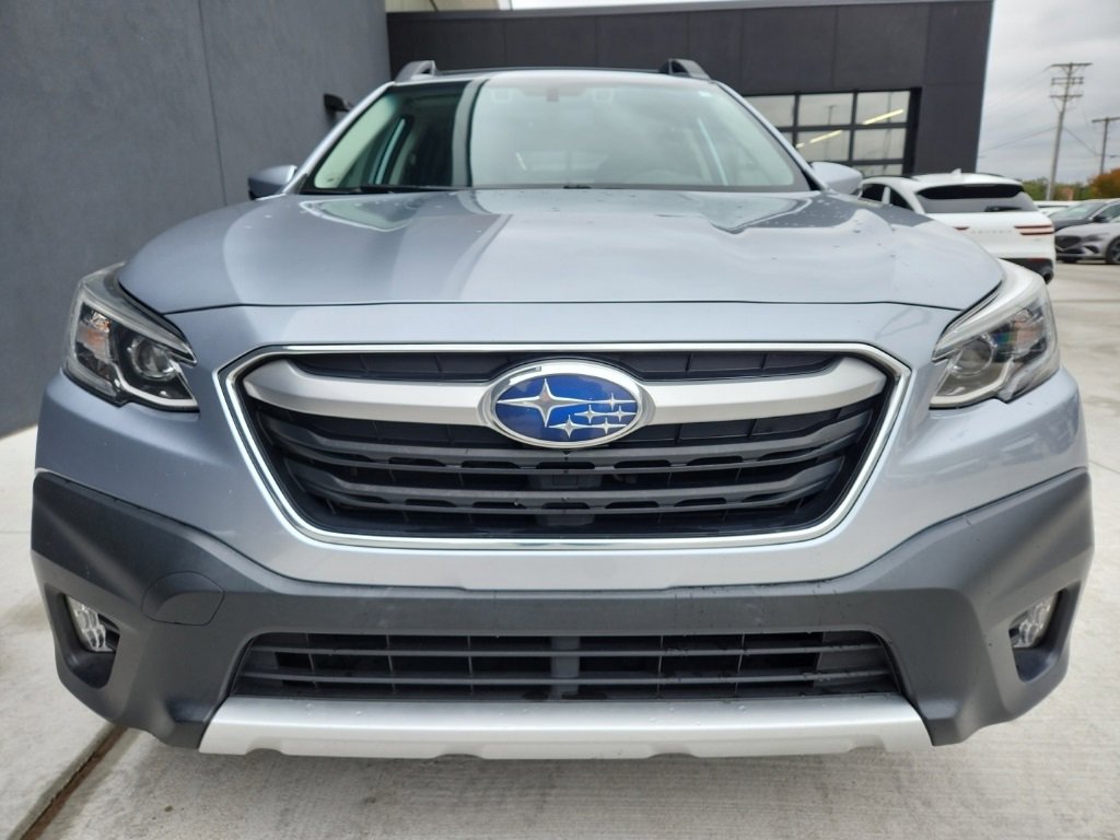 Used 2022 Subaru Outback Limited image 2