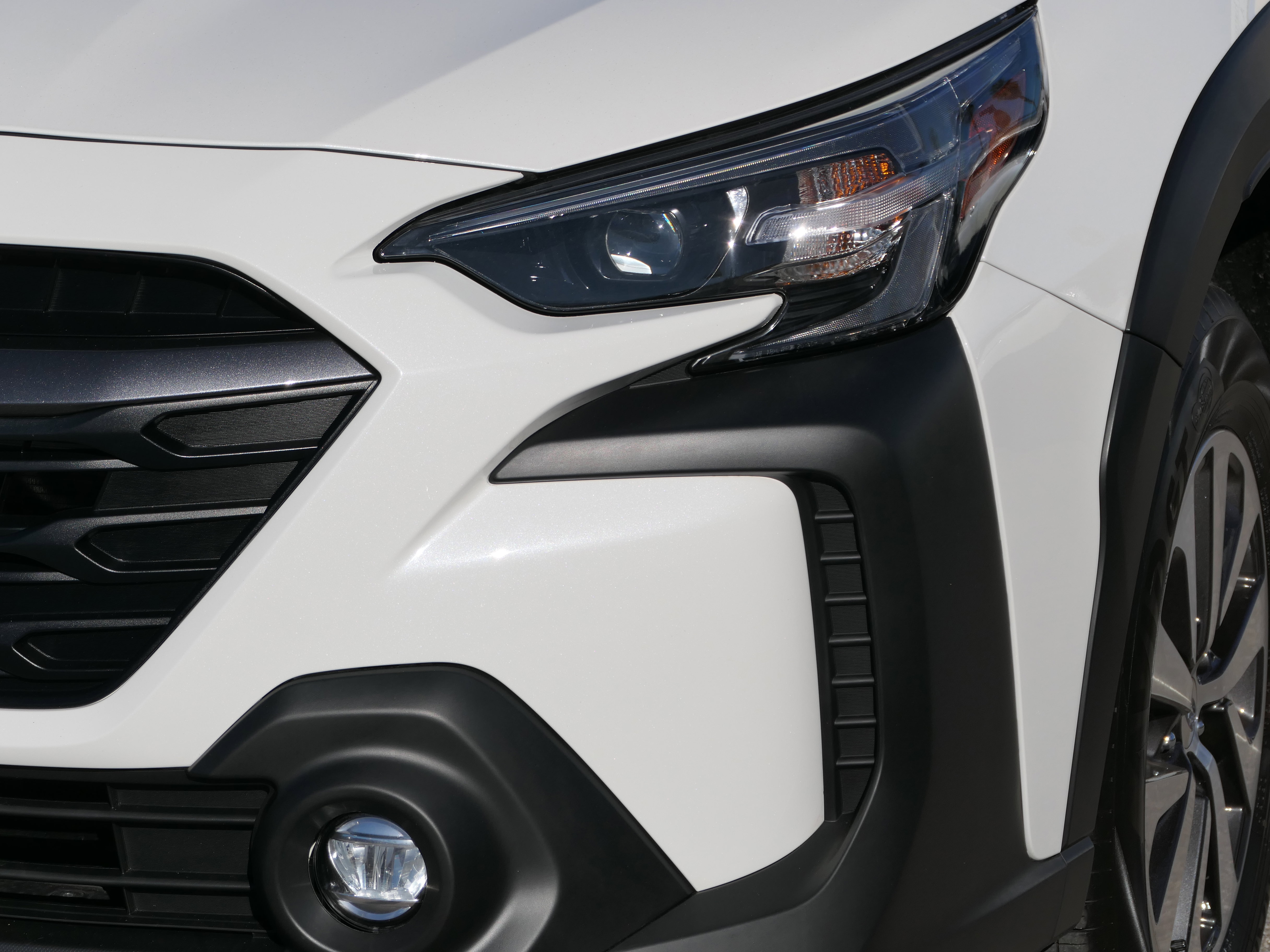 Certified 2025 Subaru Outback Premium image 8