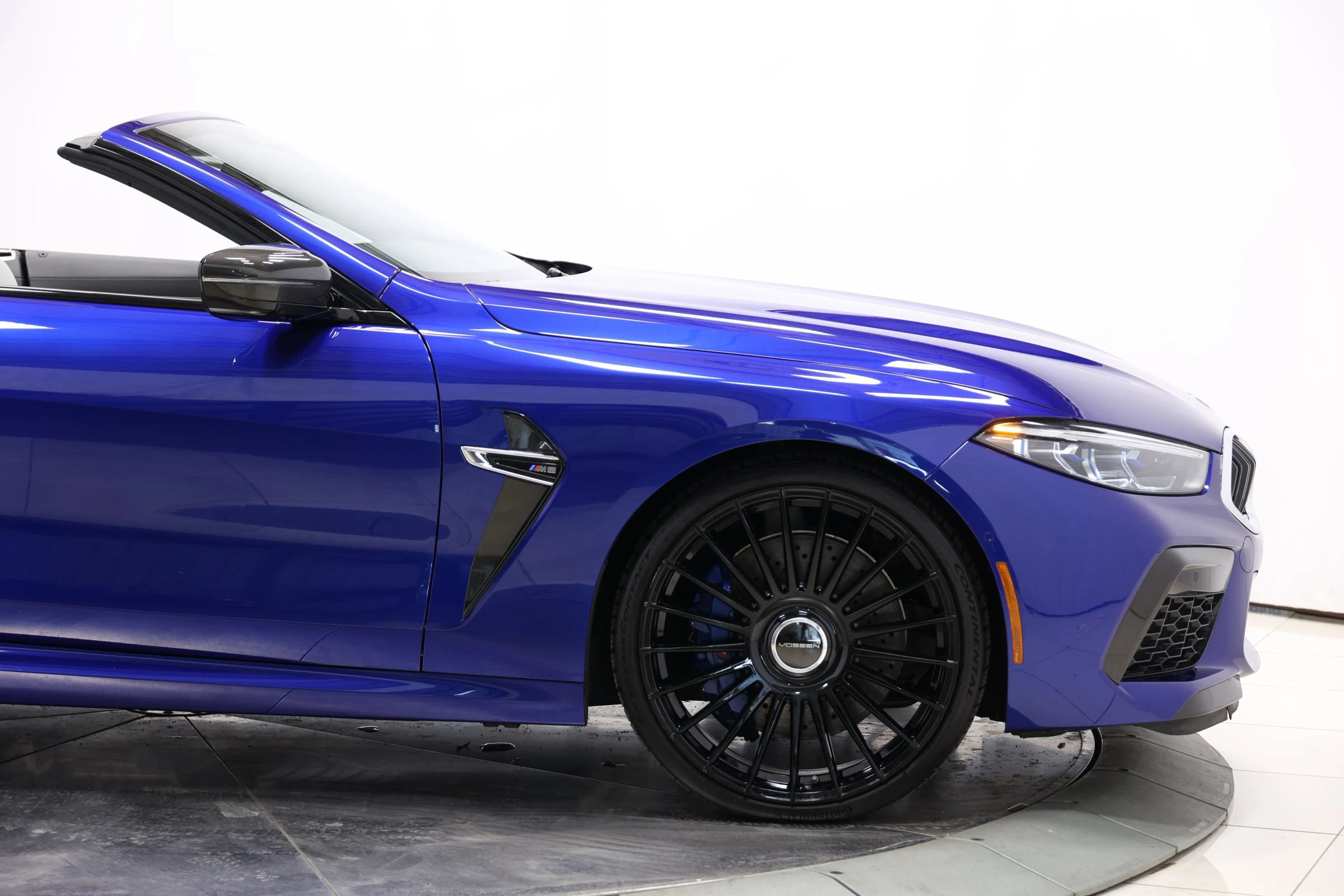 Used 2020 BMW M8 Convertible w/ M Carbon Exterior Package AWD/4WD image 70