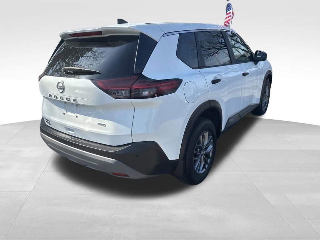 Used 2023 Nissan Rogue S AWD/4WD image 22
