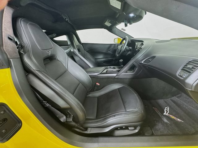 Used 2015 Chevrolet Corvette Z06 w/ 3LZ Preferred Equipment Group RWD image 26