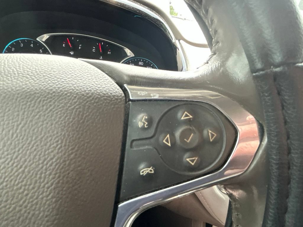 Used 2019 Chevrolet Traverse LT w/ LT Premium Package AWD/4WD image 22