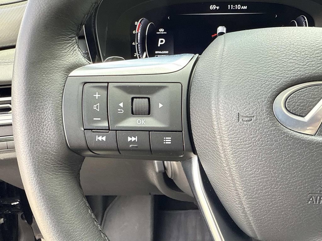 Certified 2025 INFINITI QX60 Luxe w/ Black Edition image 10