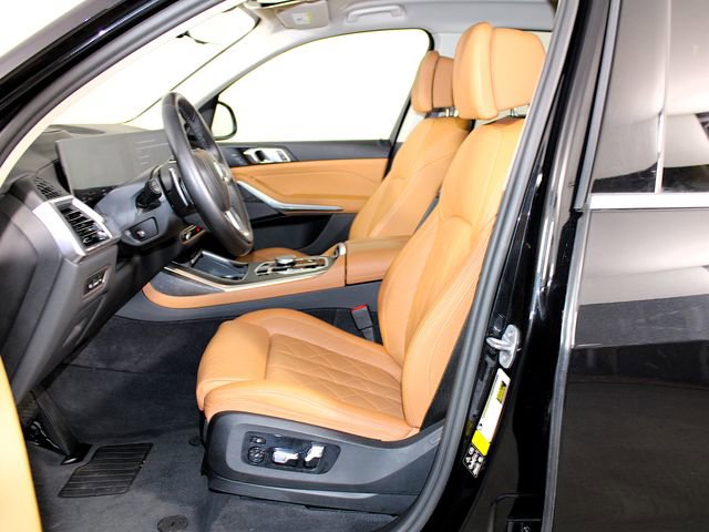 Used 2024 BMW X7 xDrive40i w/ Premium Package image 5