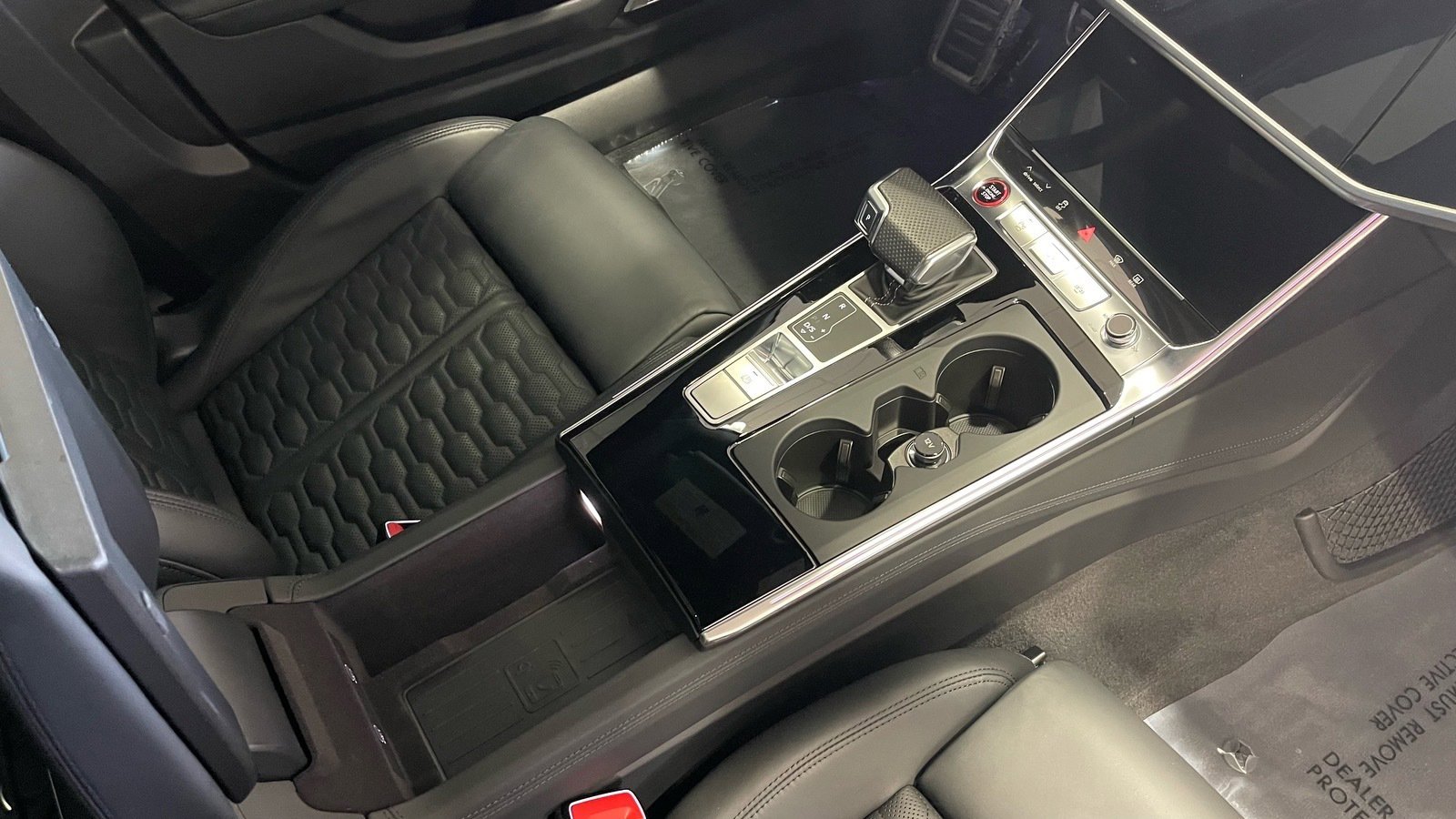 Used 2024 Audi RS 6 performance w/ Matte Carbon Package AWD/4WD image 43