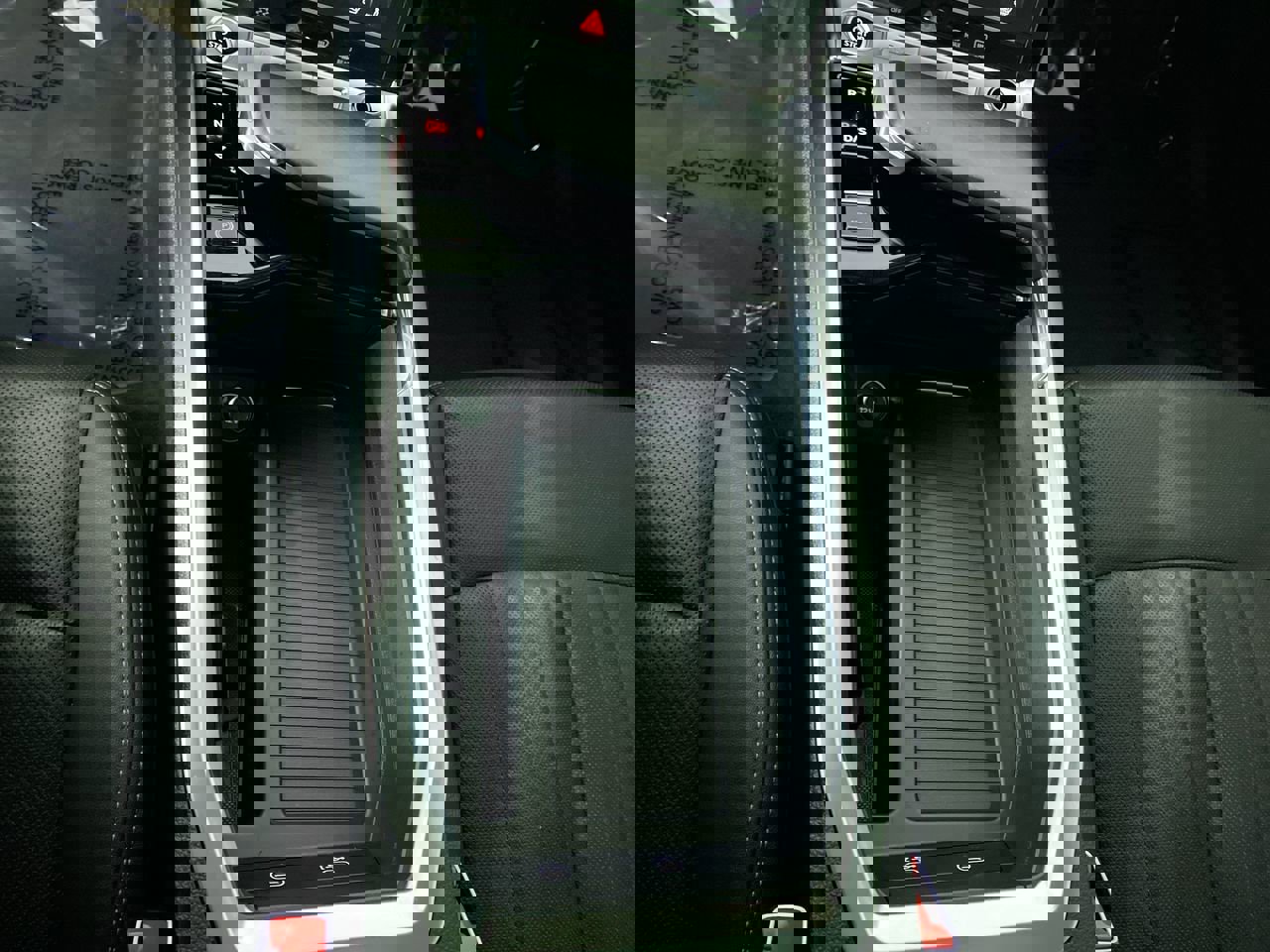 Certified 2022 Audi e-tron Premium Plus w/ Premium Plus Package image 9