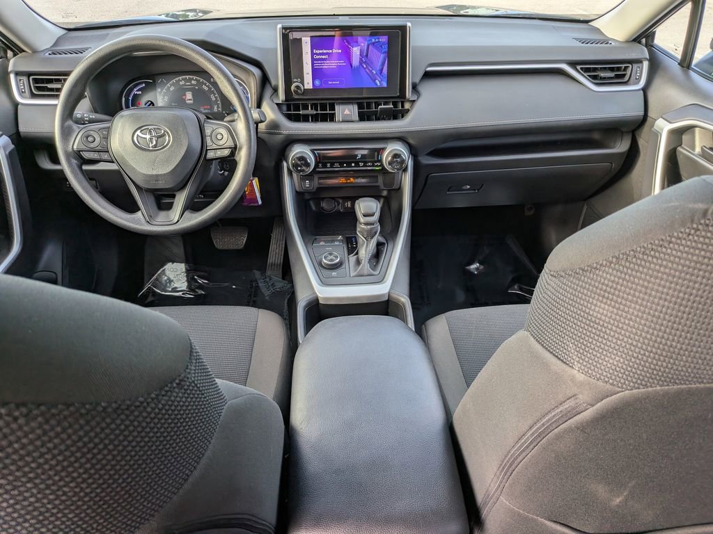Used 2025 Toyota RAV4 LE AWD/4WD image 13