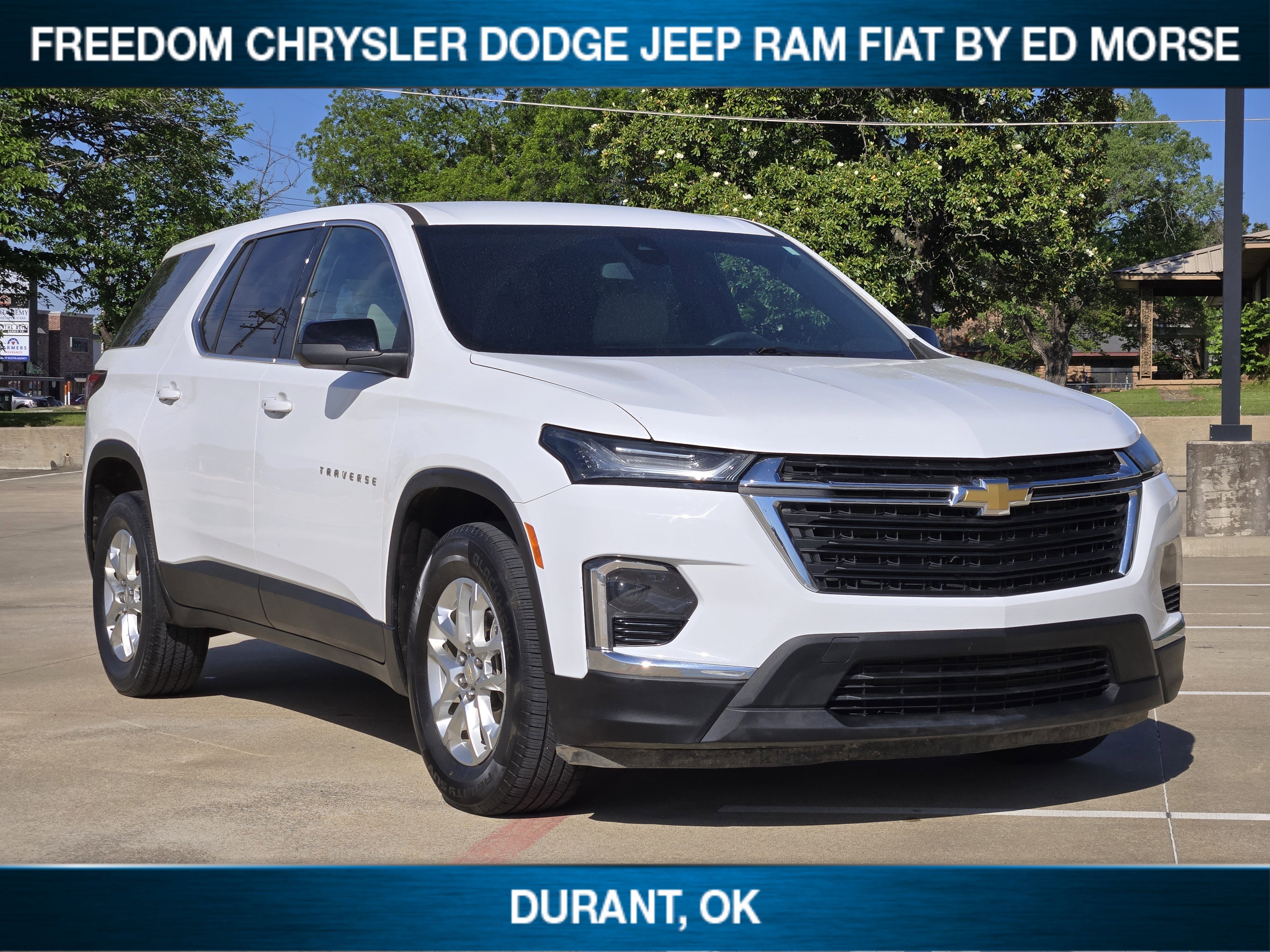Used 2022 Chevrolet Traverse LS w/ LPO, Roadside Safety Package FWD image 2