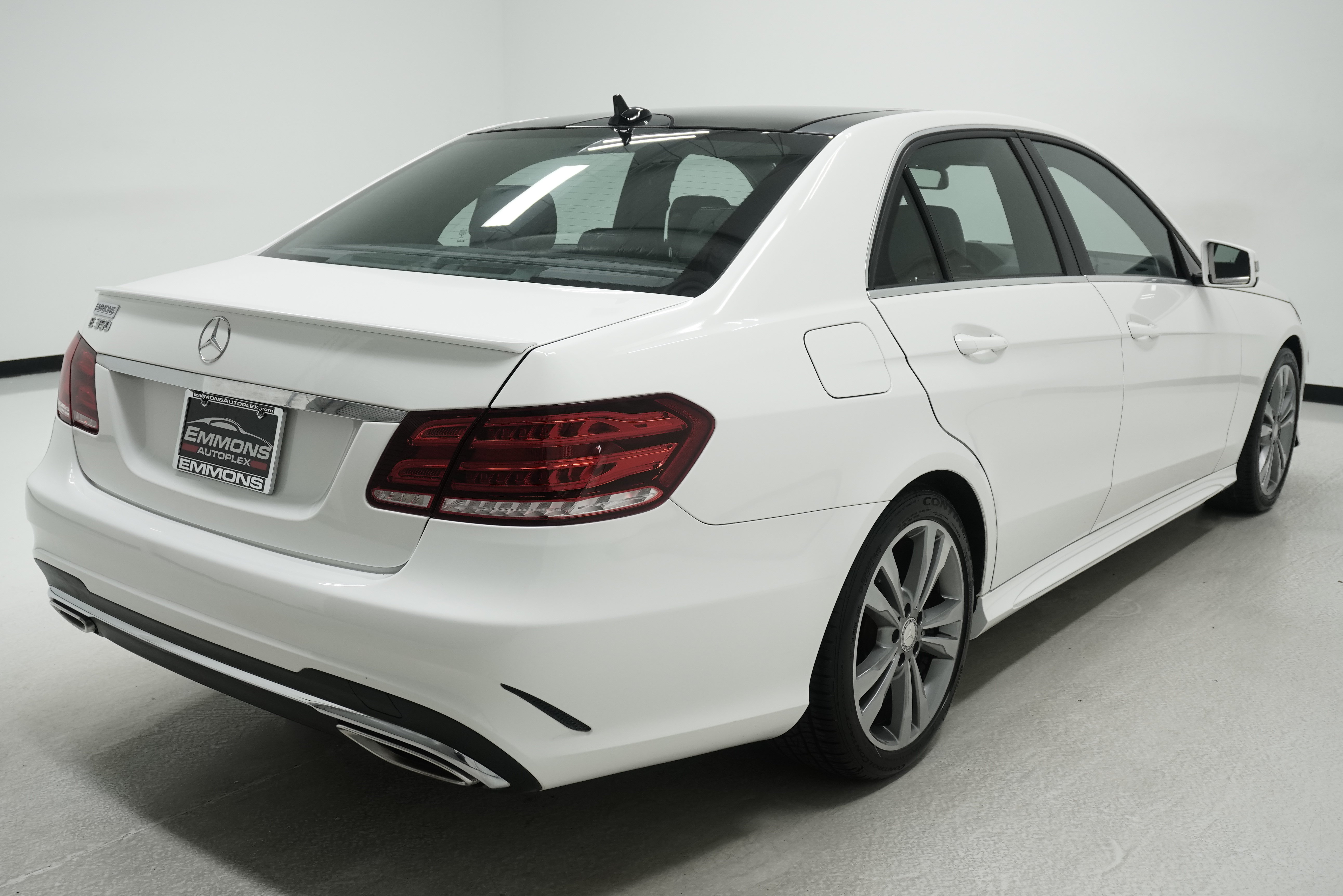 Used 2015 Mercedes-Benz E 350 Sedan image 4