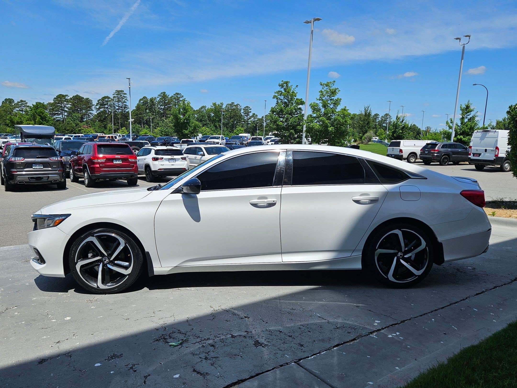 Used 2022 Honda Accord Sport image 4
