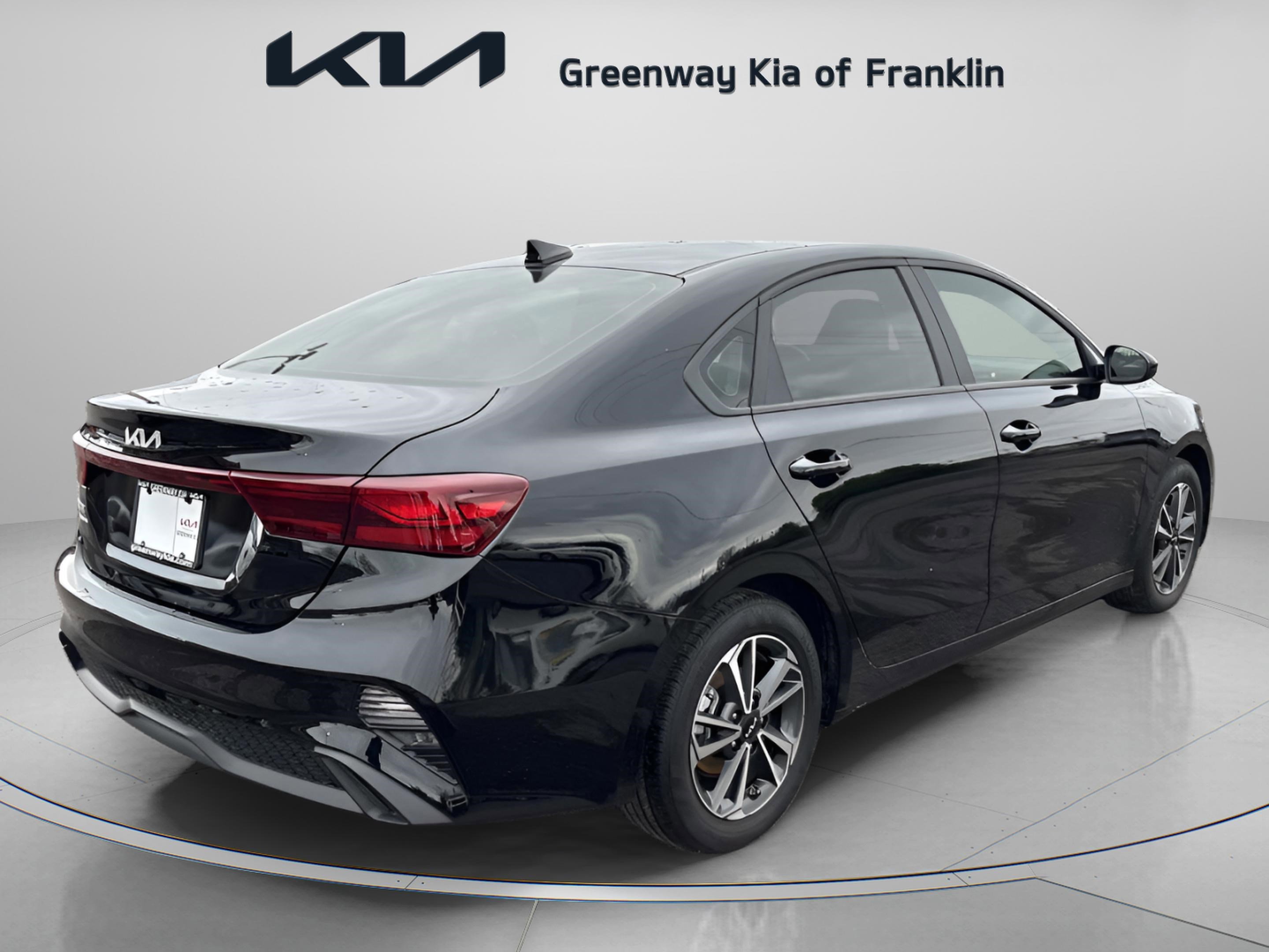 Used 2024 Kia Forte LXS image 7