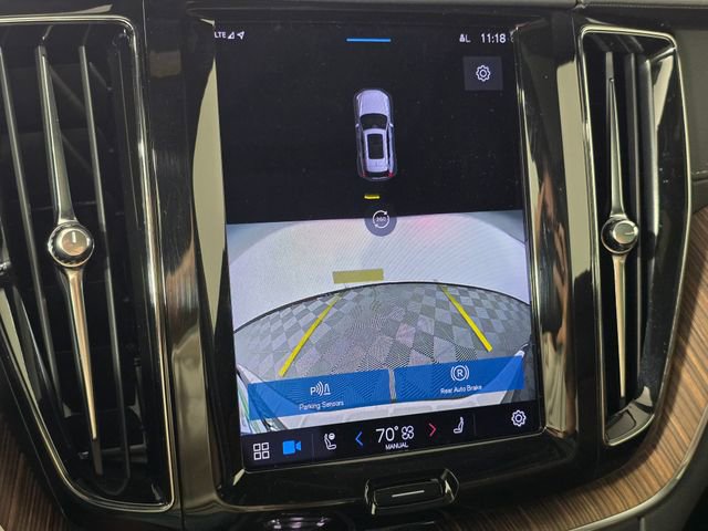 Used 2023 Volvo XC60 T8 Ultimate w/ Climate Package image 31