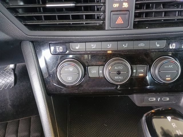Used 2024 Volkswagen Jetta SE FWD image 22