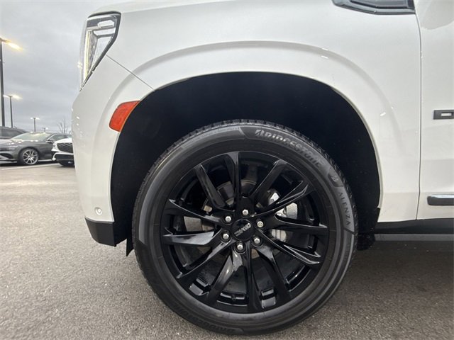Used 2023 GMC Yukon Denali Ultimate image 10