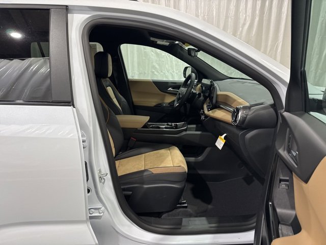 New 2026 Chevrolet Equinox ACTIV w/ Safety and Technology Package image 17