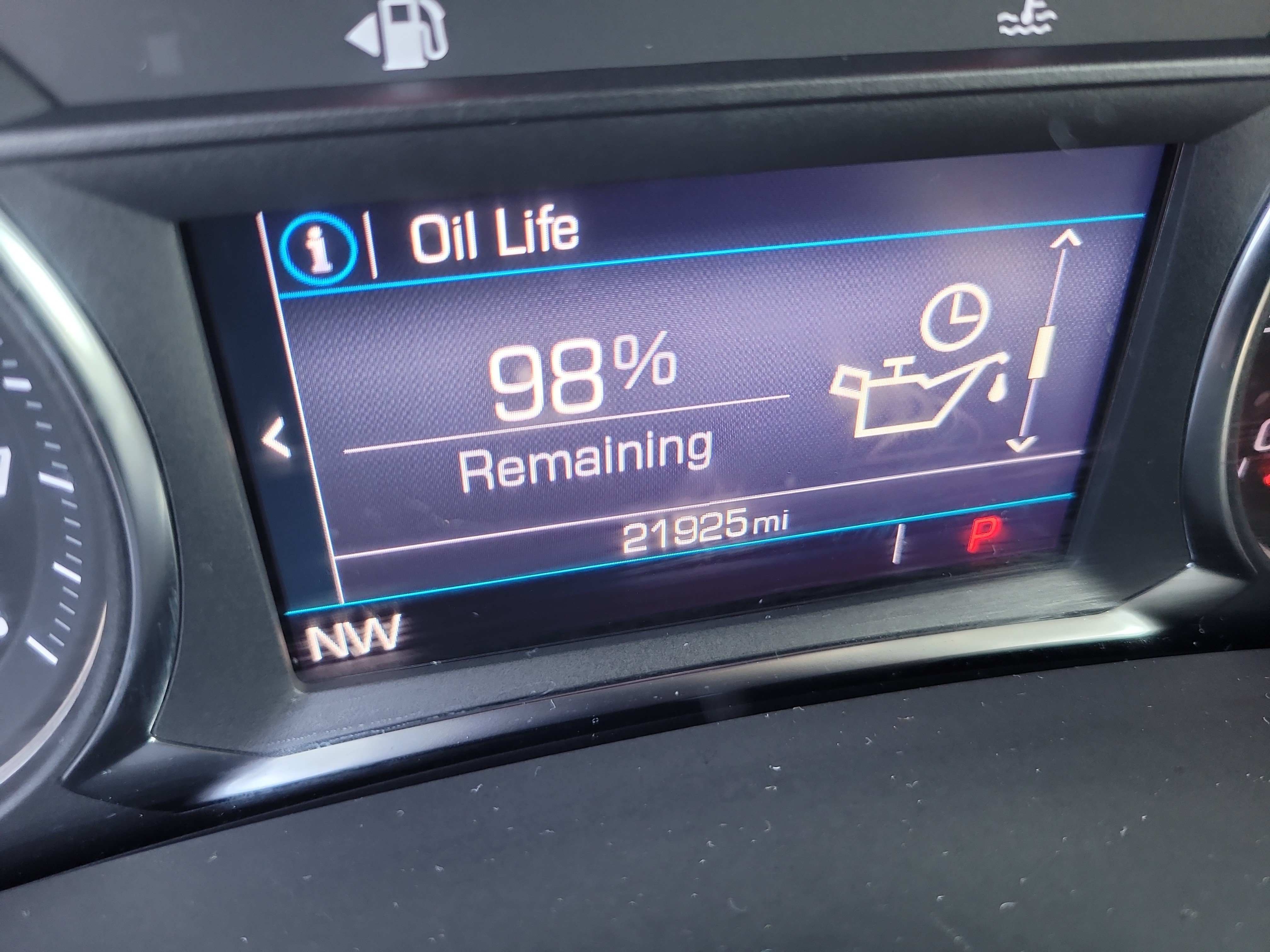 Used 2023 GMC Terrain SLE FWD image 30
