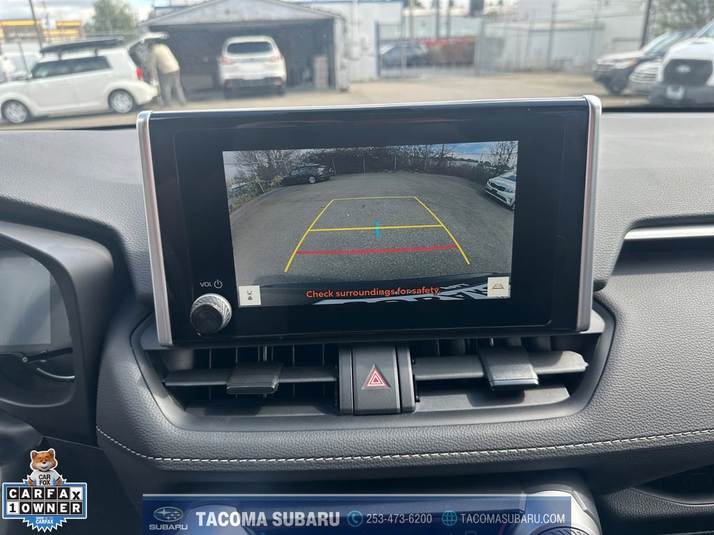 Used 2025 Toyota RAV4 LE AWD/4WD image 22