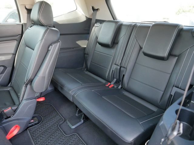 Certified 2023 Volkswagen Atlas SE w/ Black Wheel Package AWD/4WD image 18