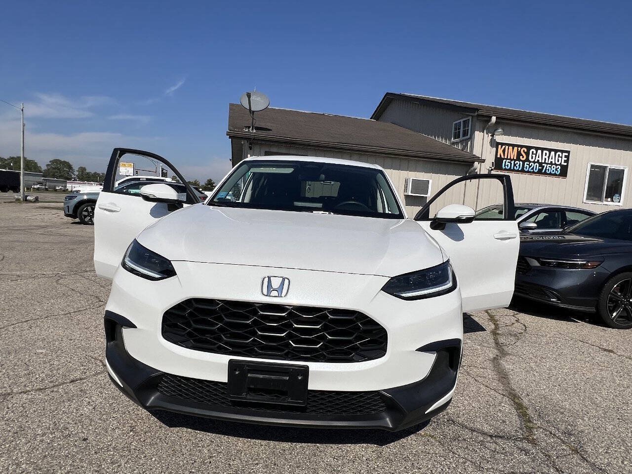 Used 2026 Honda HR-V LX image 1