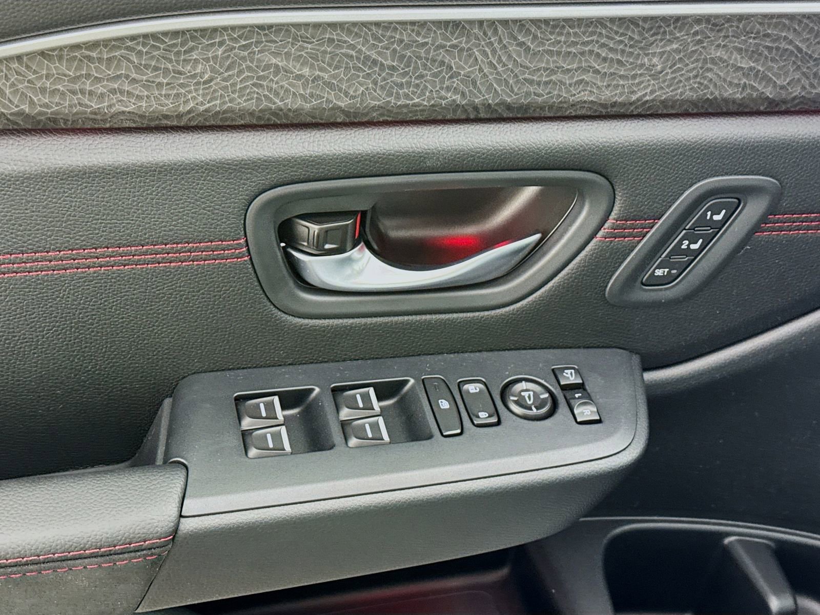 Used 2026 Honda Pilot Black Edition image 15